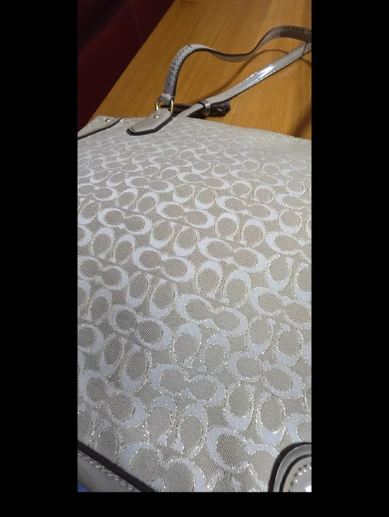 Coach Bag Poppy Metallic Beige Gold Signature C Patent Leather Canvas - Picture 5 of 16